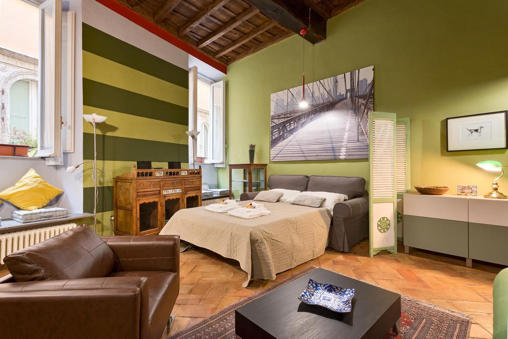 Rome As You Feel - Vicolo Delle Grotte Bilik gambar